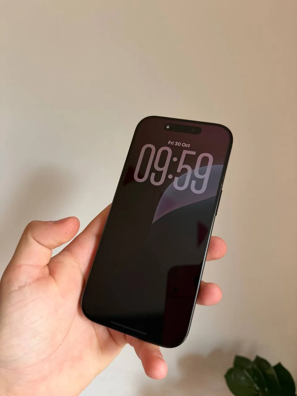 IPhone 16 Pro 256 ГБ чёрный Белград 1