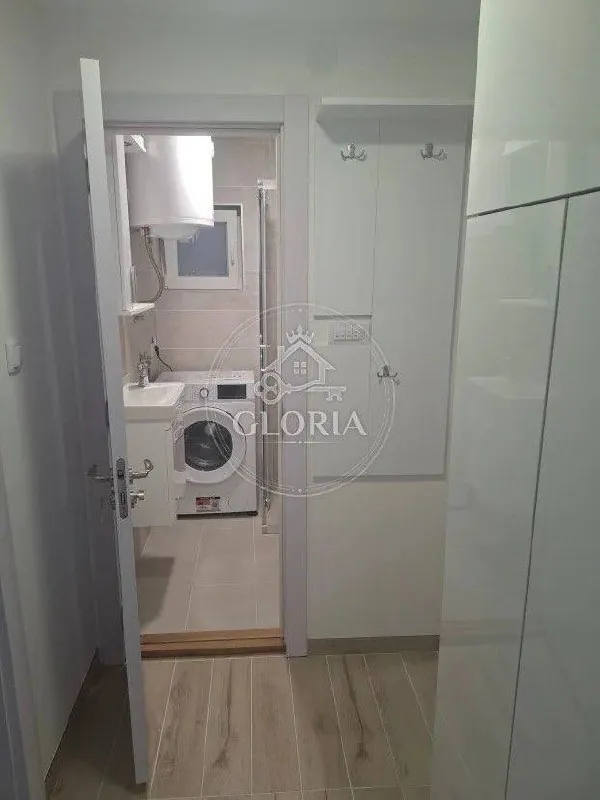 Однокомнатная квартира 29 м² в Звездаре 4