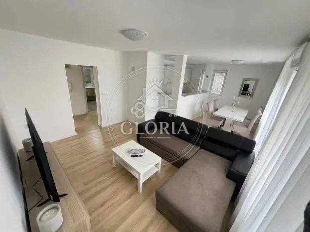 Трёхкомнатная квартира 85 м² в Раковице 2