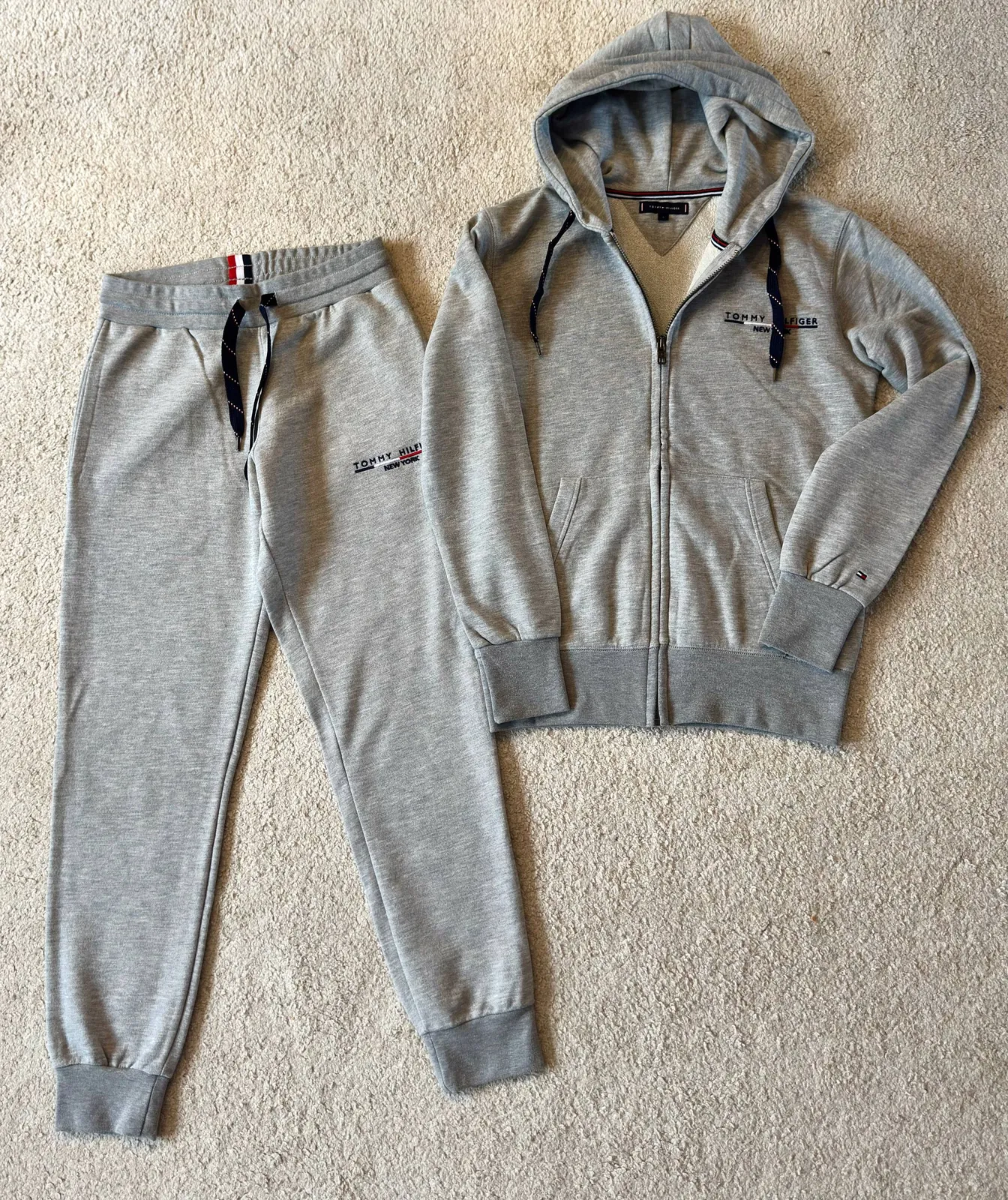 Костюм Tommy Hilfiger мужской Дедине 1
