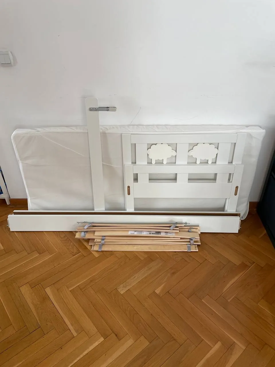 Детская кроватка IKEA KRITTER 70x160 с матрасом 3