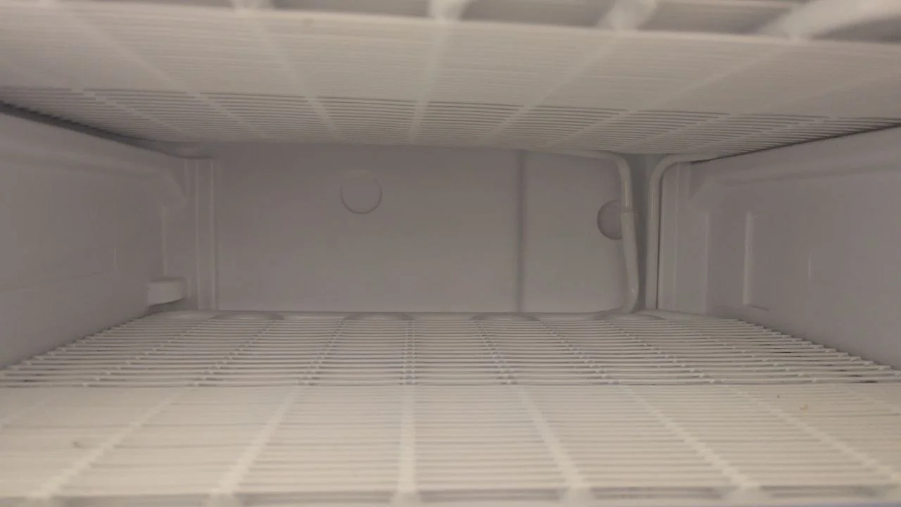Морозильная камера Vox VF2550E 4