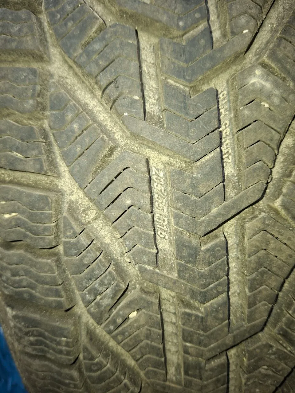 Зимние колёса 205/55 R16 комплект 2