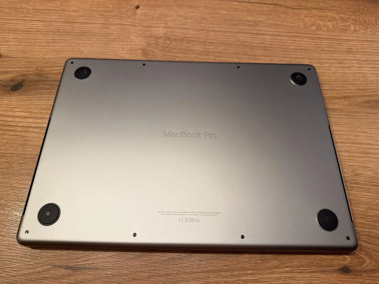 MacBook Pro 14 M1 Pro 2021 16 ГБ 512 ГБ 2