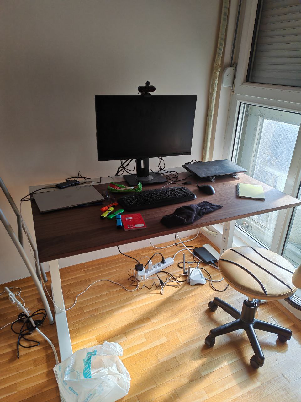 Стол компьютерный 140x80x80 1