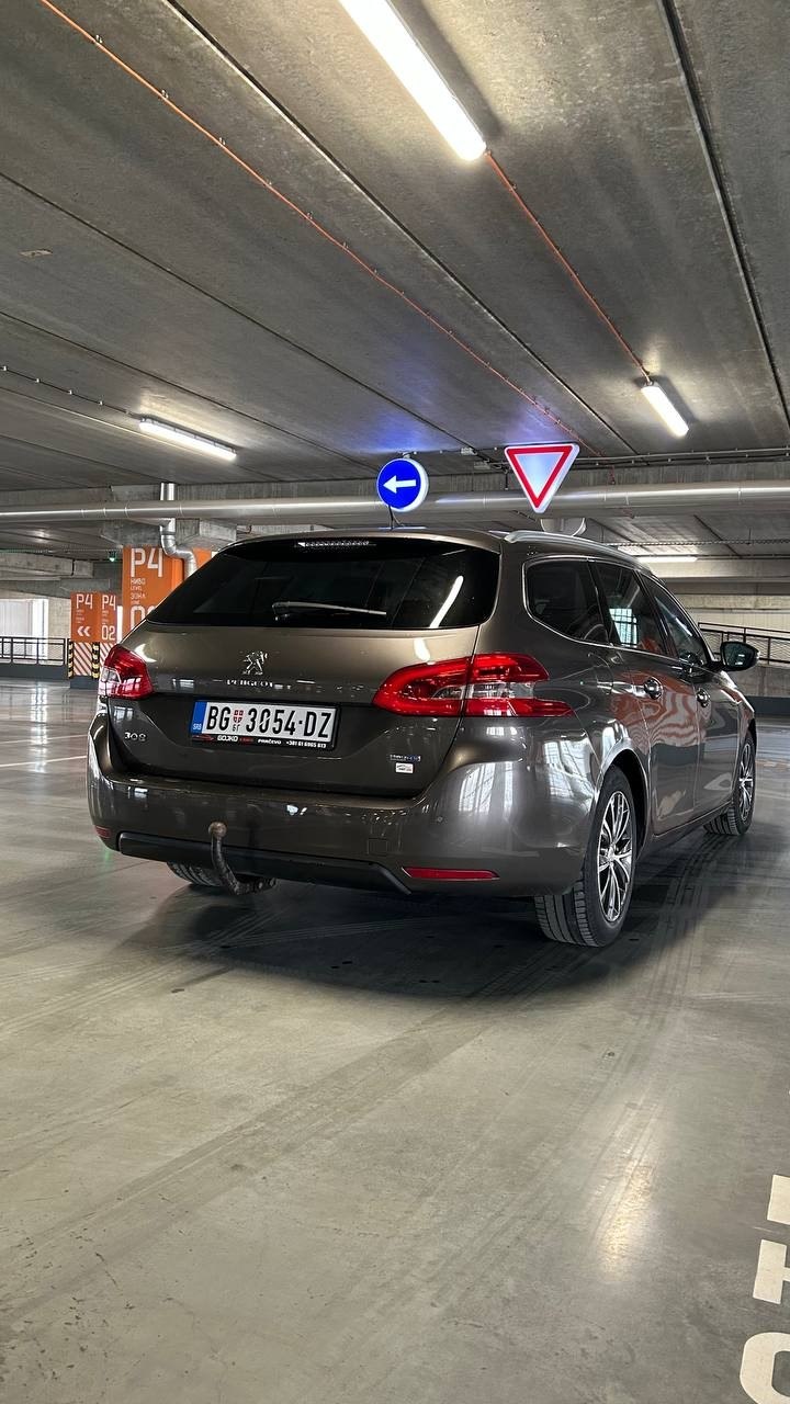 Peugeot 308sw 2016 1.6 HDi автомат 3
