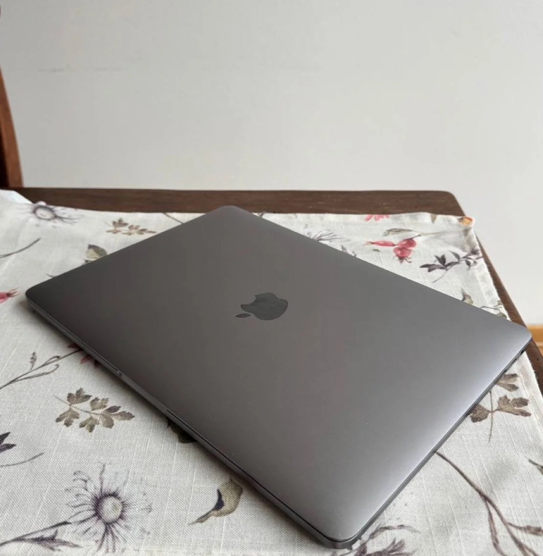 MacBook Pro 13 2019 i5 16GB 2