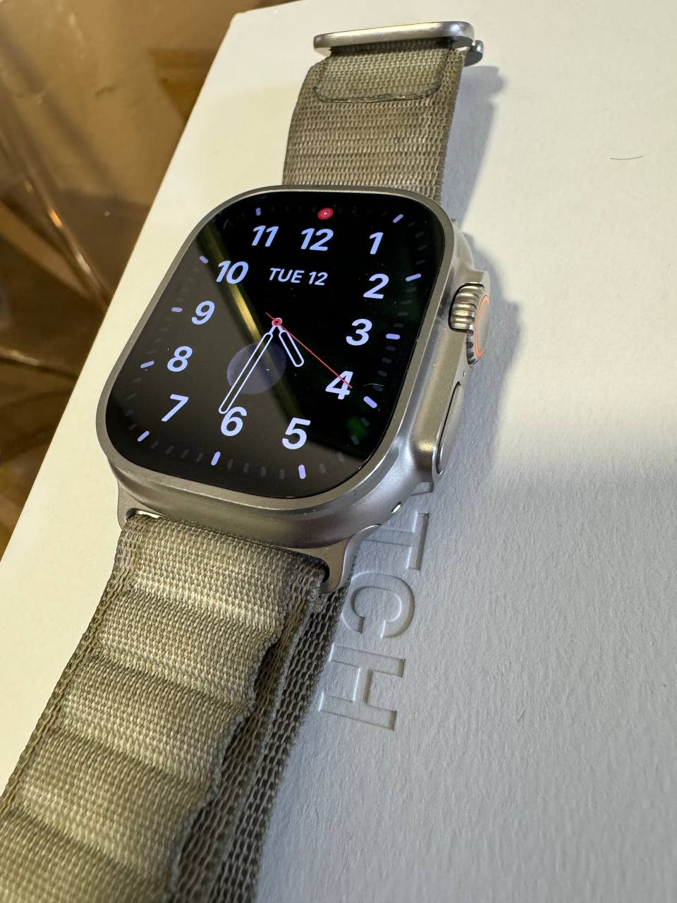 Apple Watch Ultra 2 49mm Titanium 2