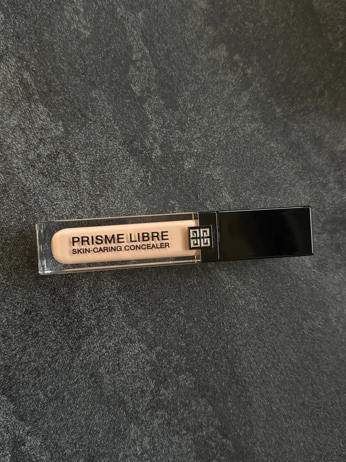 Консилер Givenchy Prisme Libre 2