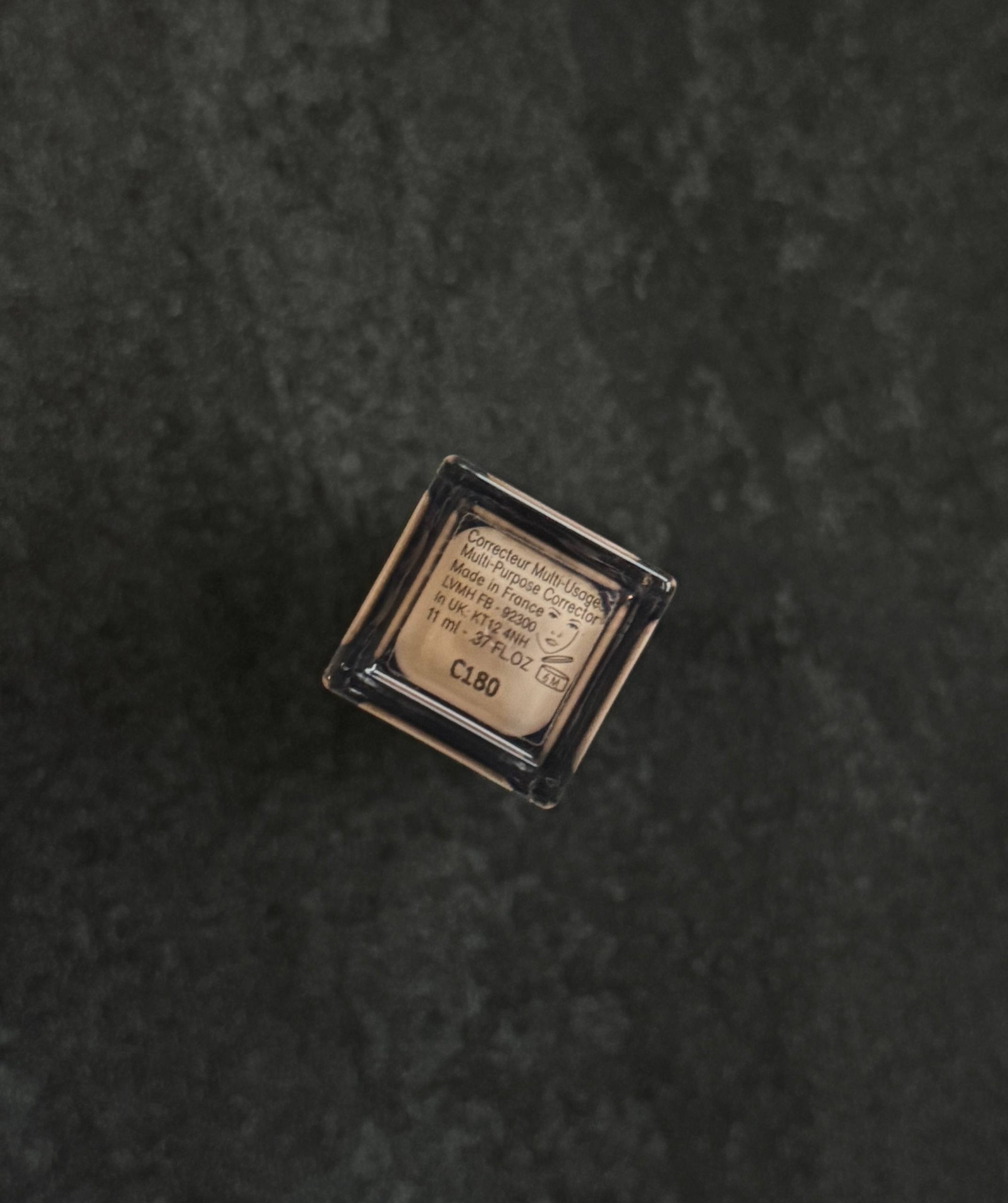 Консилер Givenchy Prisme Libre 3