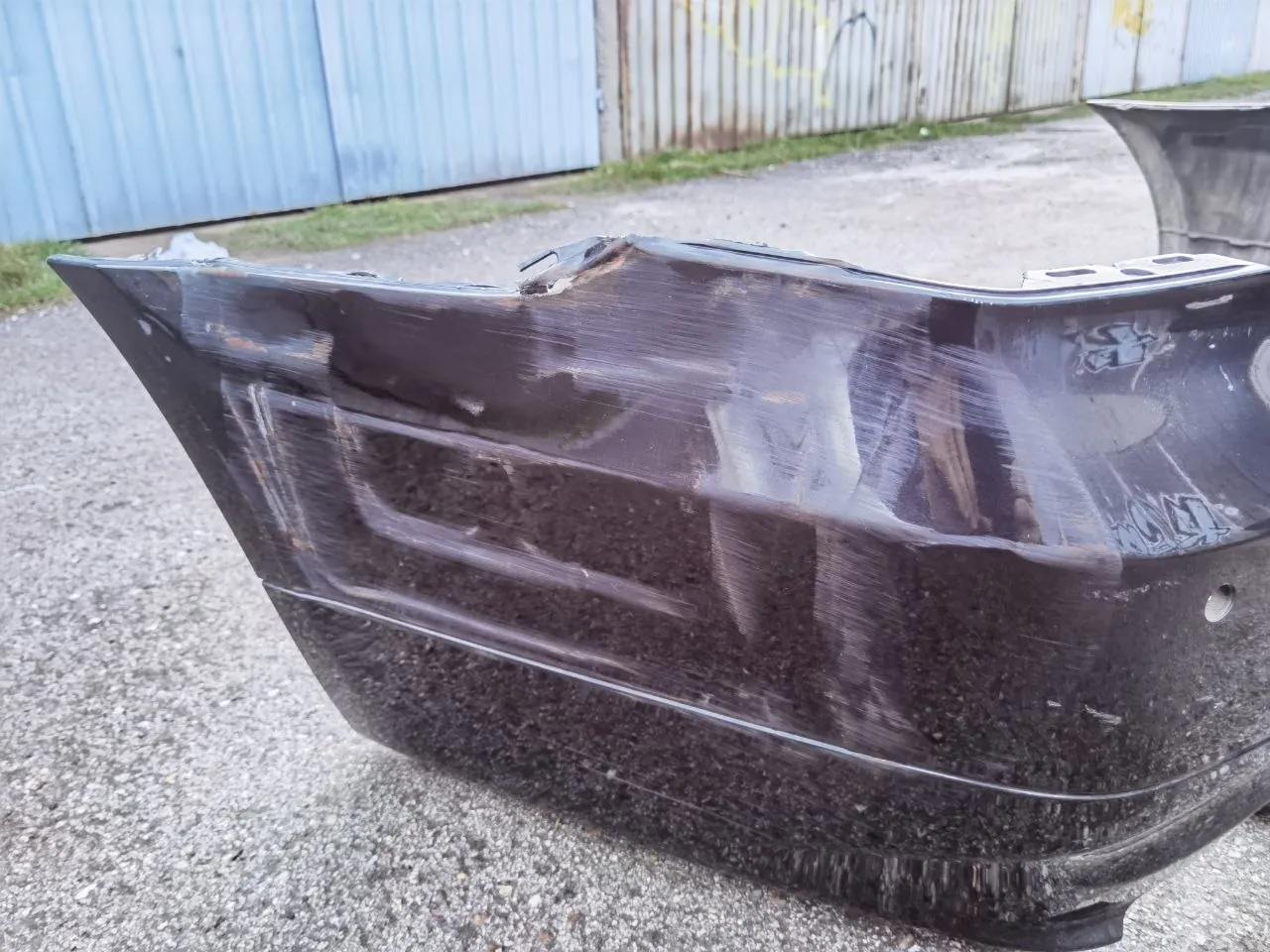 Задний бампер BMW e91 оригинал черный 6