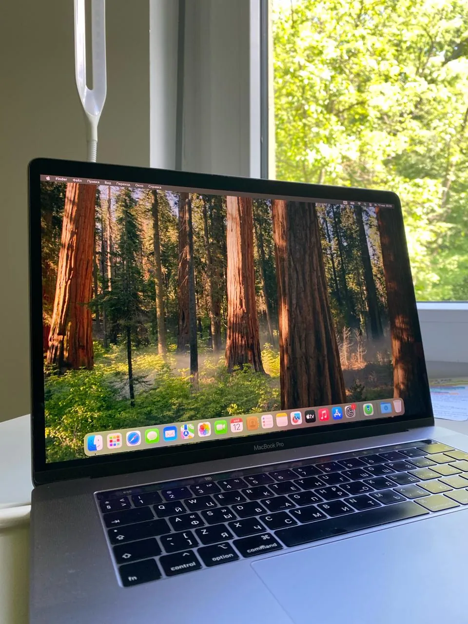 MacBook Pro 15 2018 i7 16GB 512GB 6