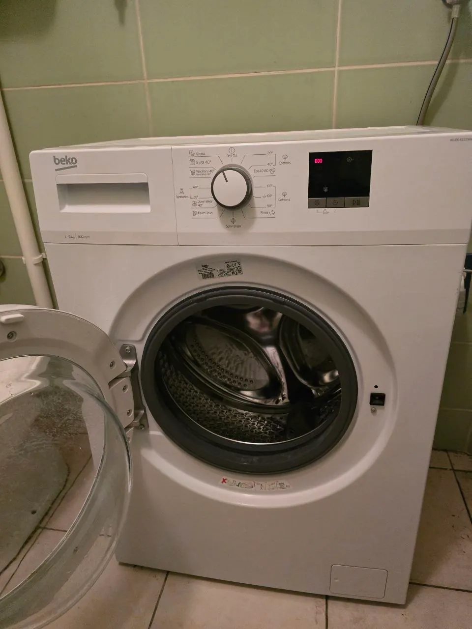 Стиральная машина Beko WUE 6411 XWW 1