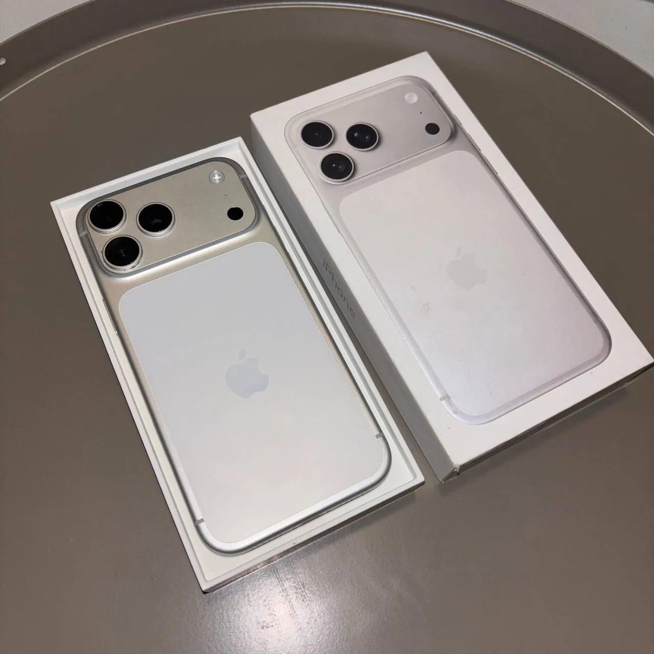 iPhone 17 Pro Max 256GB Silver 2