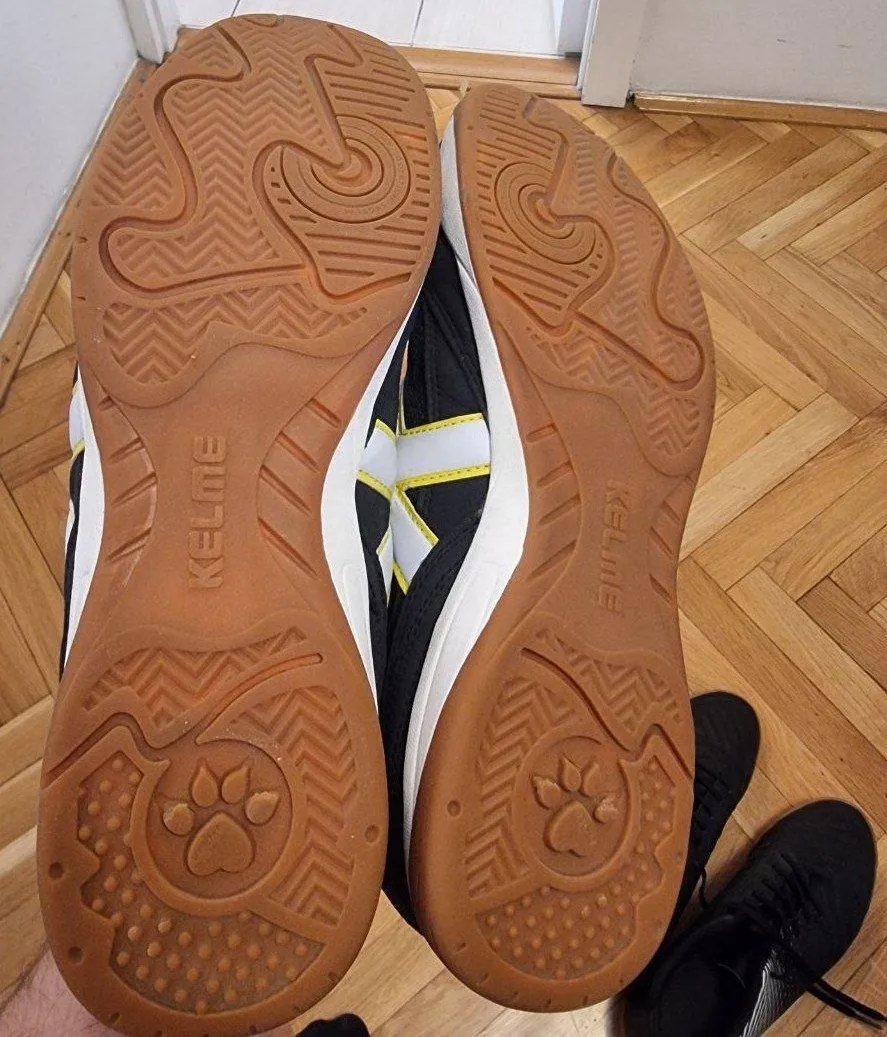 Футзальные тапки Kipsta 43 и Kelme 44 НБГ 5
