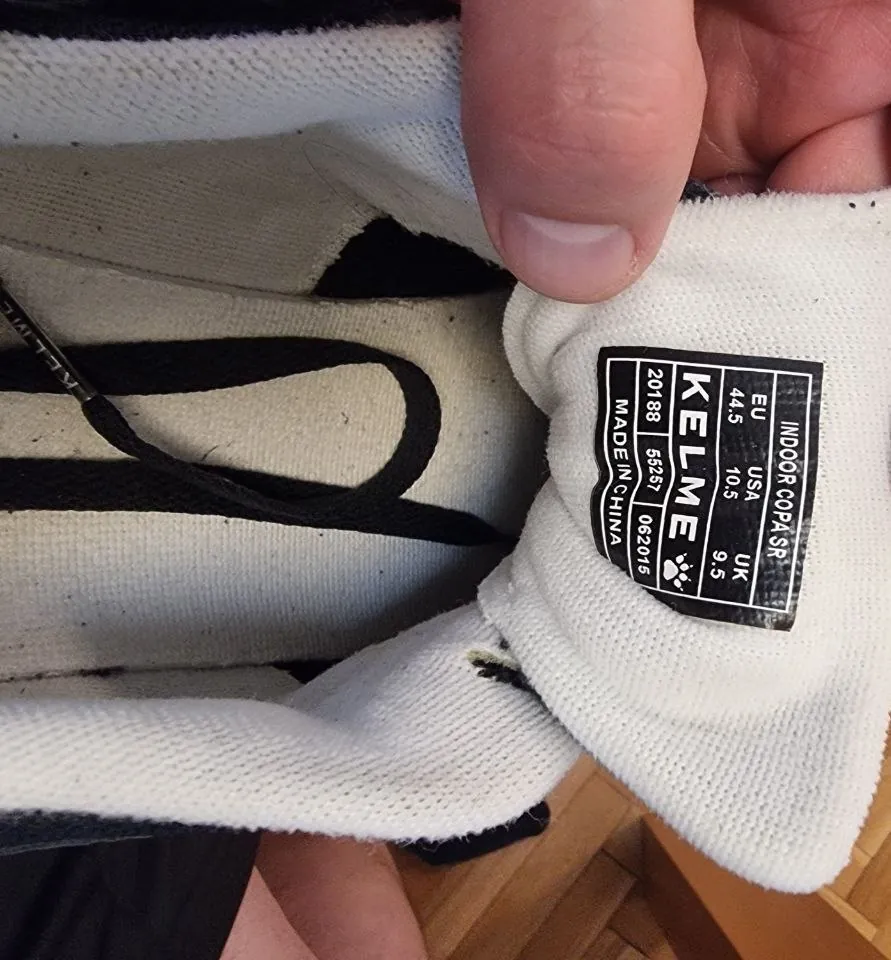 Футзальные тапки Kipsta 43 и Kelme 44 НБГ 4