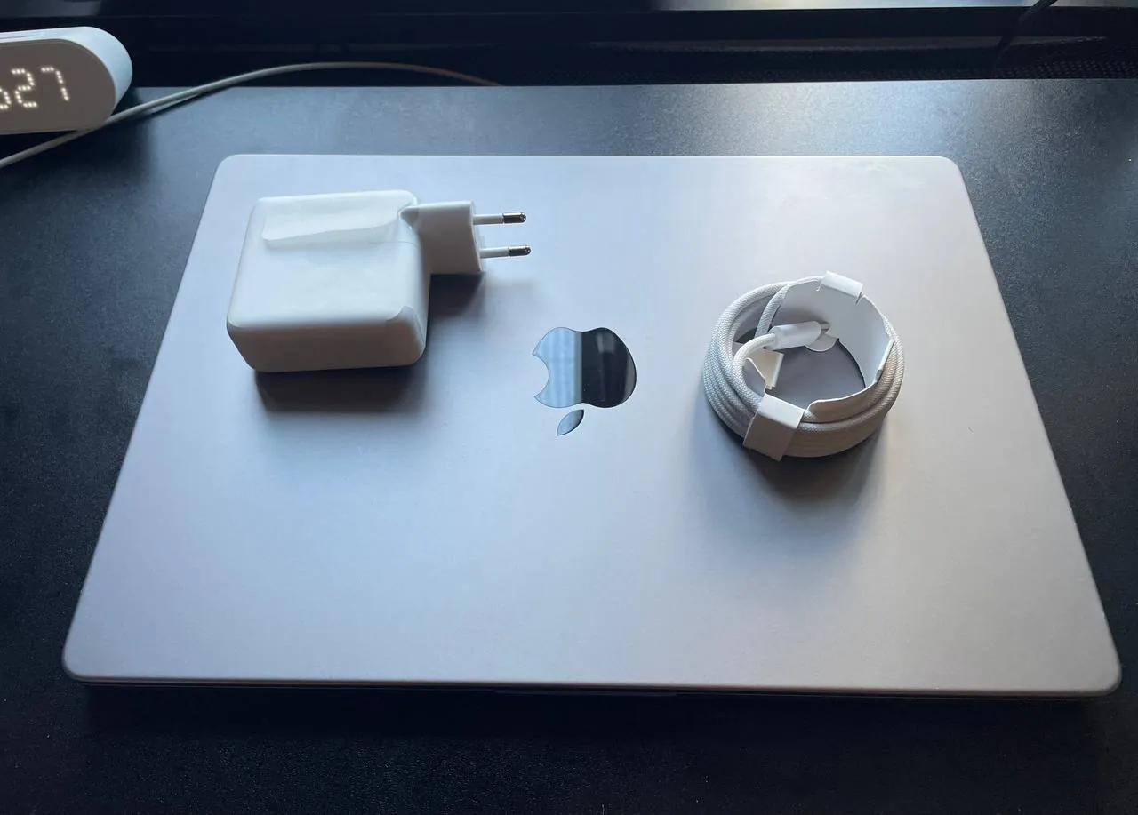 MacBook Pro 14 M1 Pro 16GB 1TB 950€ 1
