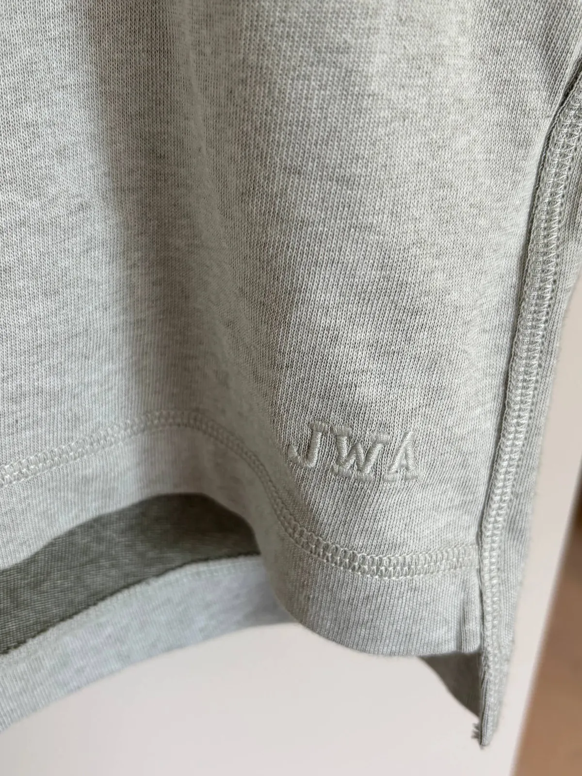 Футболка Uniqlo x JWA новая размер L 3