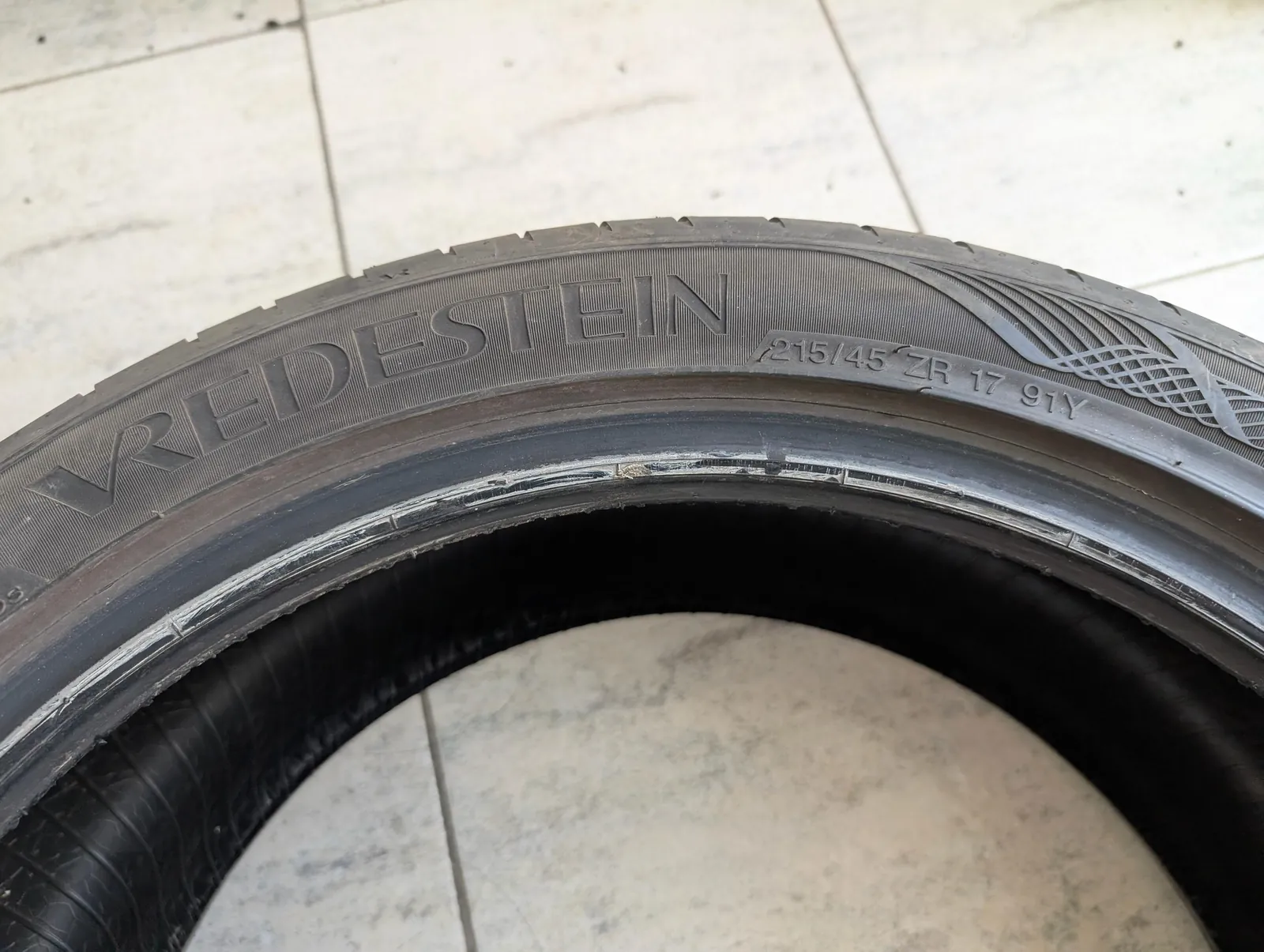 Летние шины Vredestein 215 45 R17 3