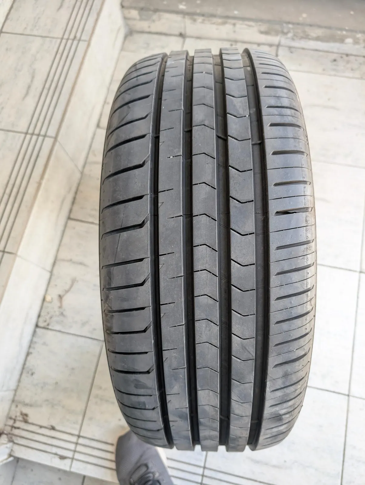 Летние шины Vredestein 215 45 R17 2