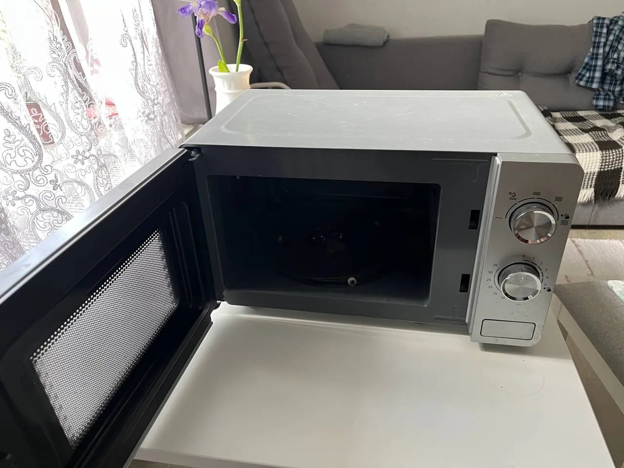 Микроволновка Gorenje рабочая 2