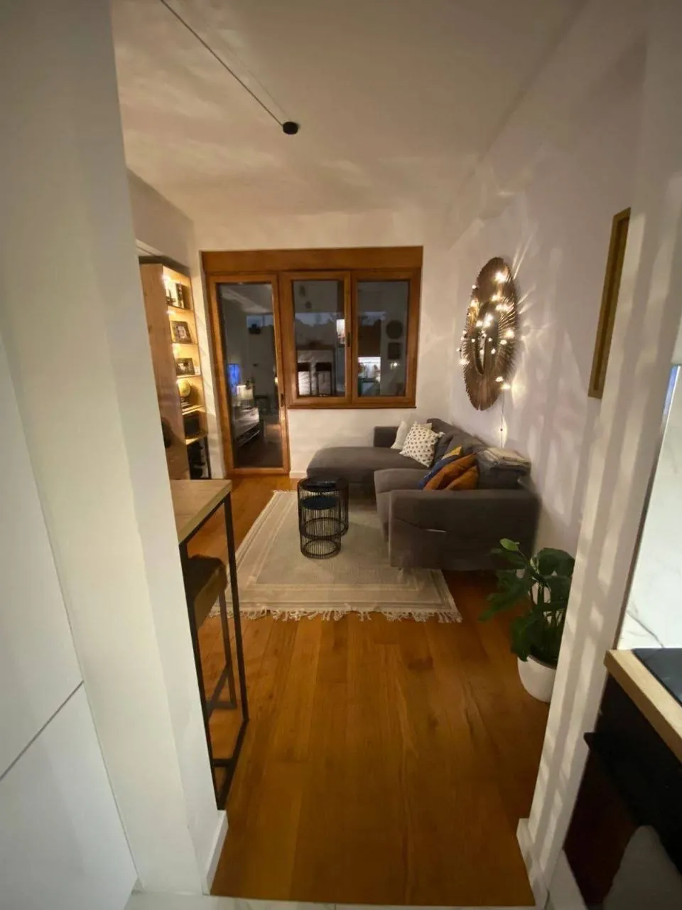 Аренда 2к 45м² Savski Venac Humska 800€ 10