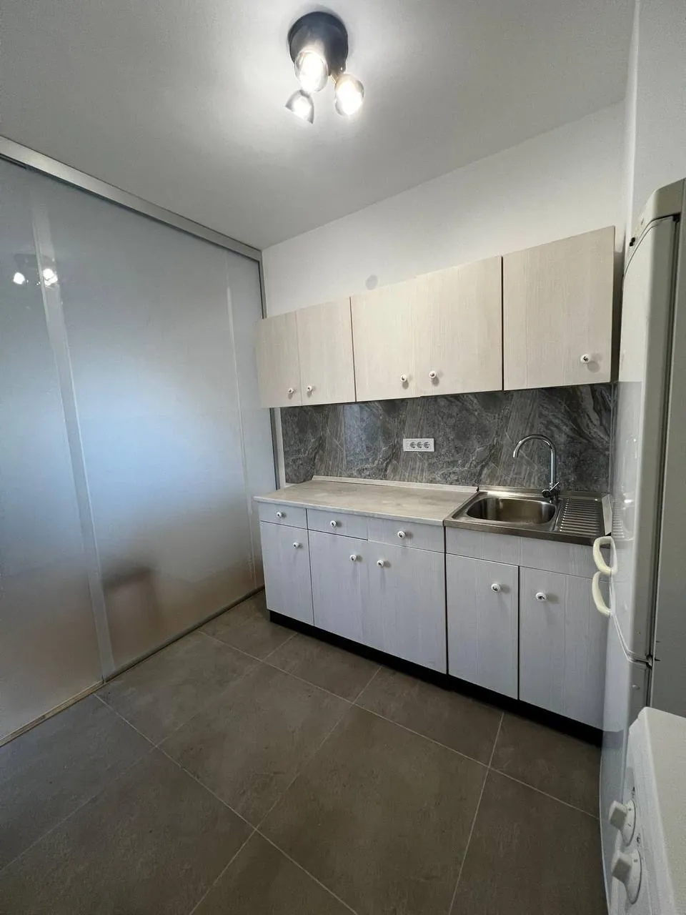 Аренда 2к 41м² Zvezdara Mirijevski venac 470€ 4
