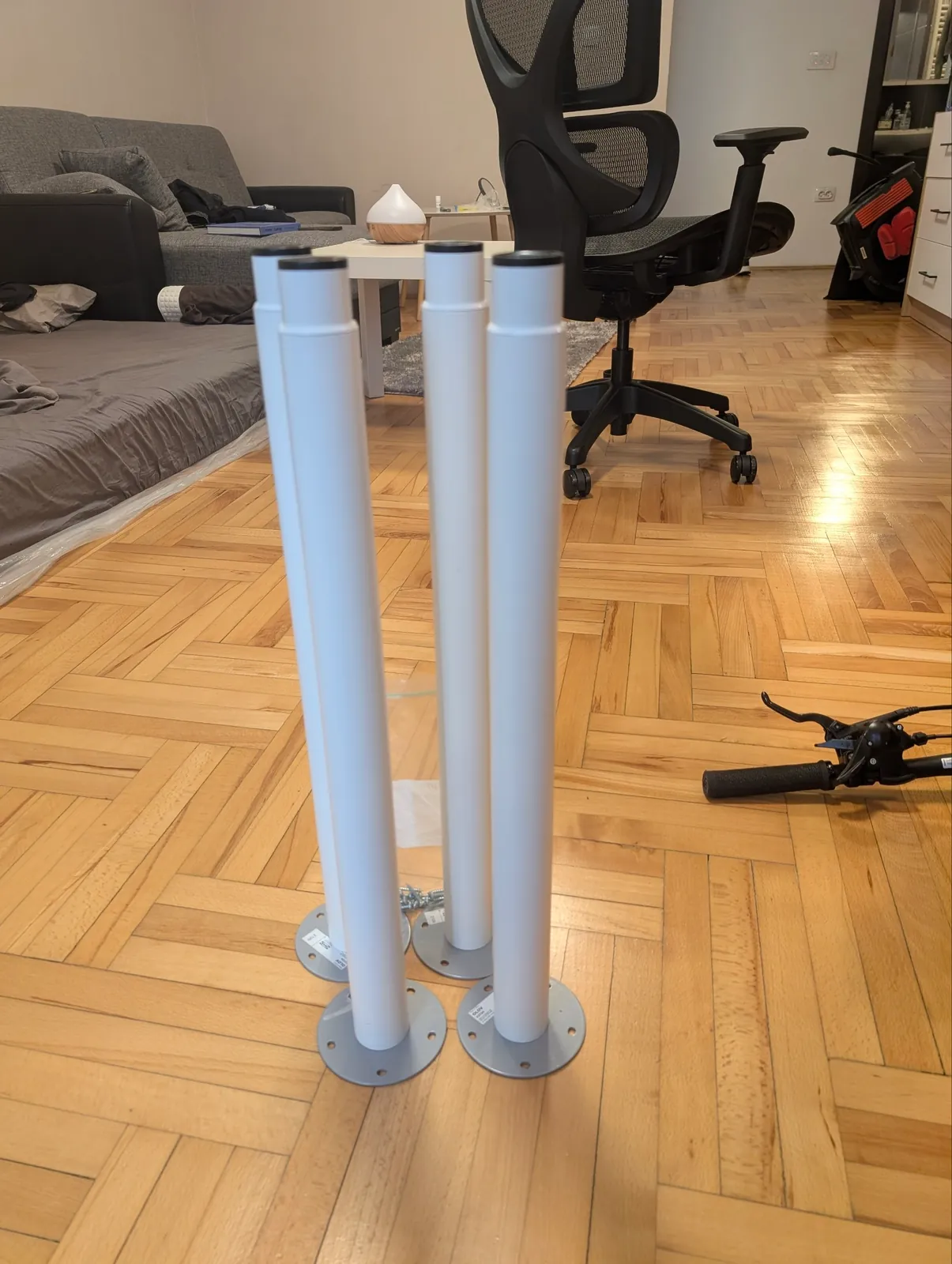 Стол IKEA LAGKAPTEN 120x60 с ножками OLOV 1