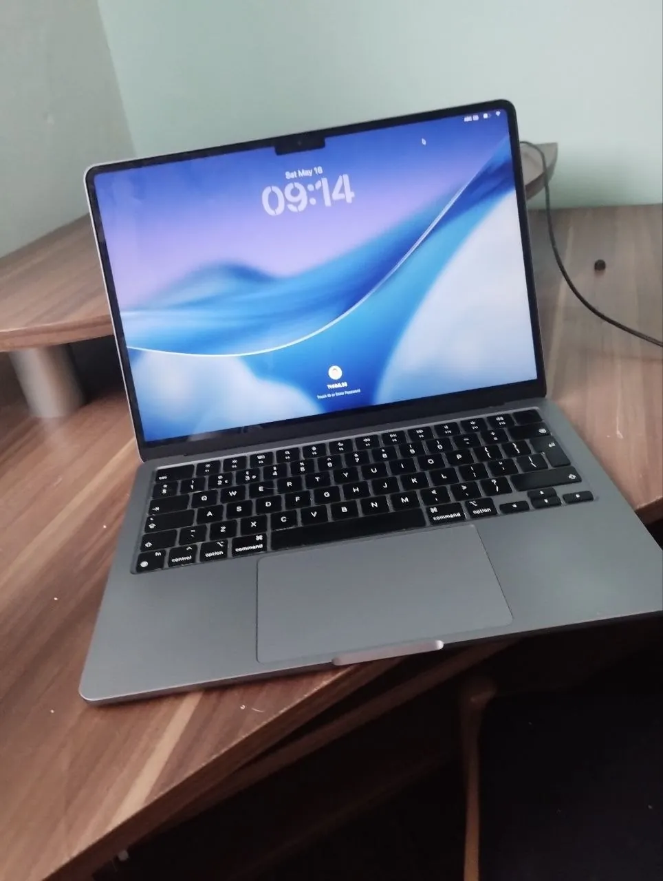 MacBook Air M2 16/512 84% батарея 2