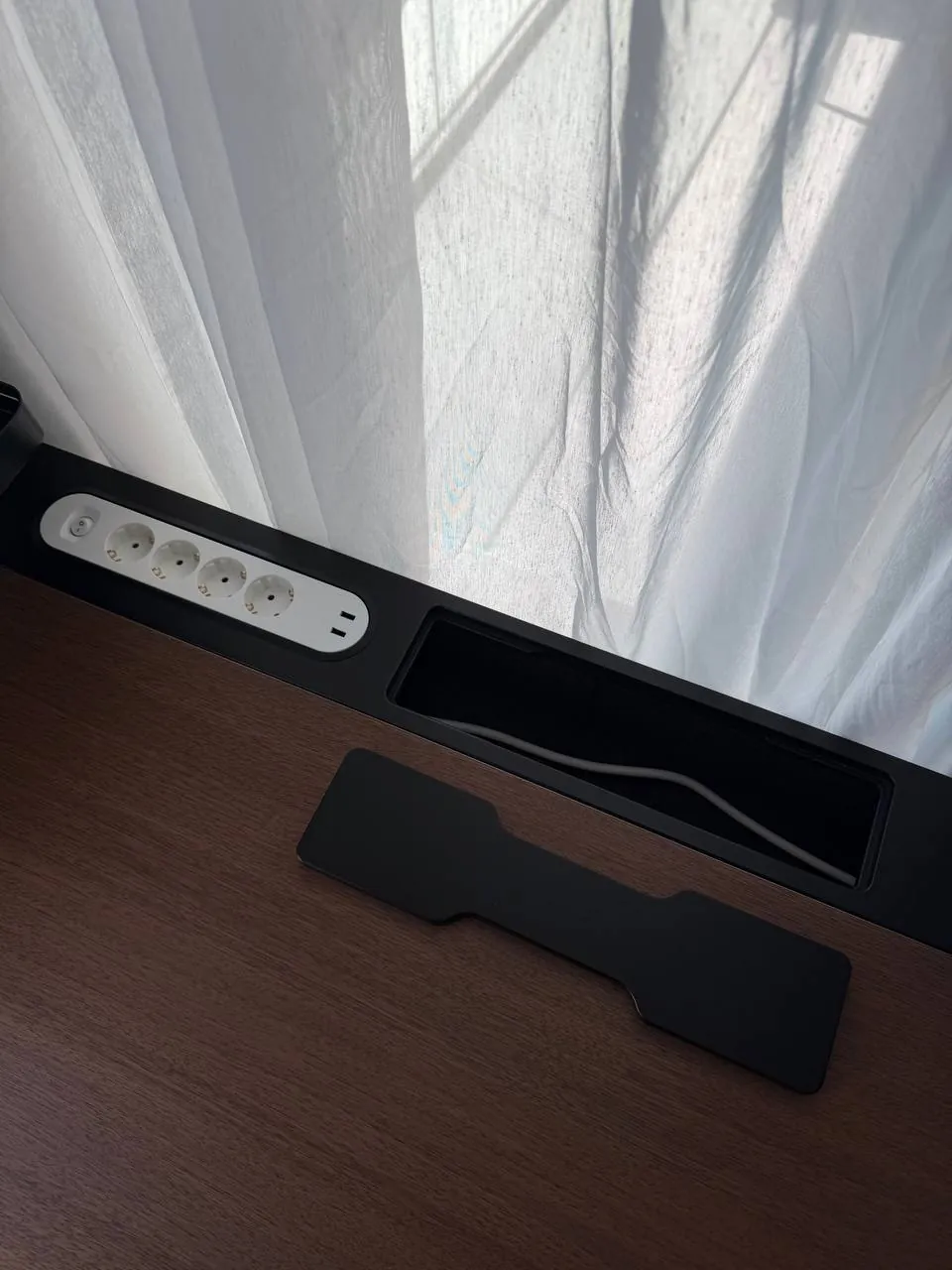Стол IKEA MITTZON 120x68 регулируемая высота 4