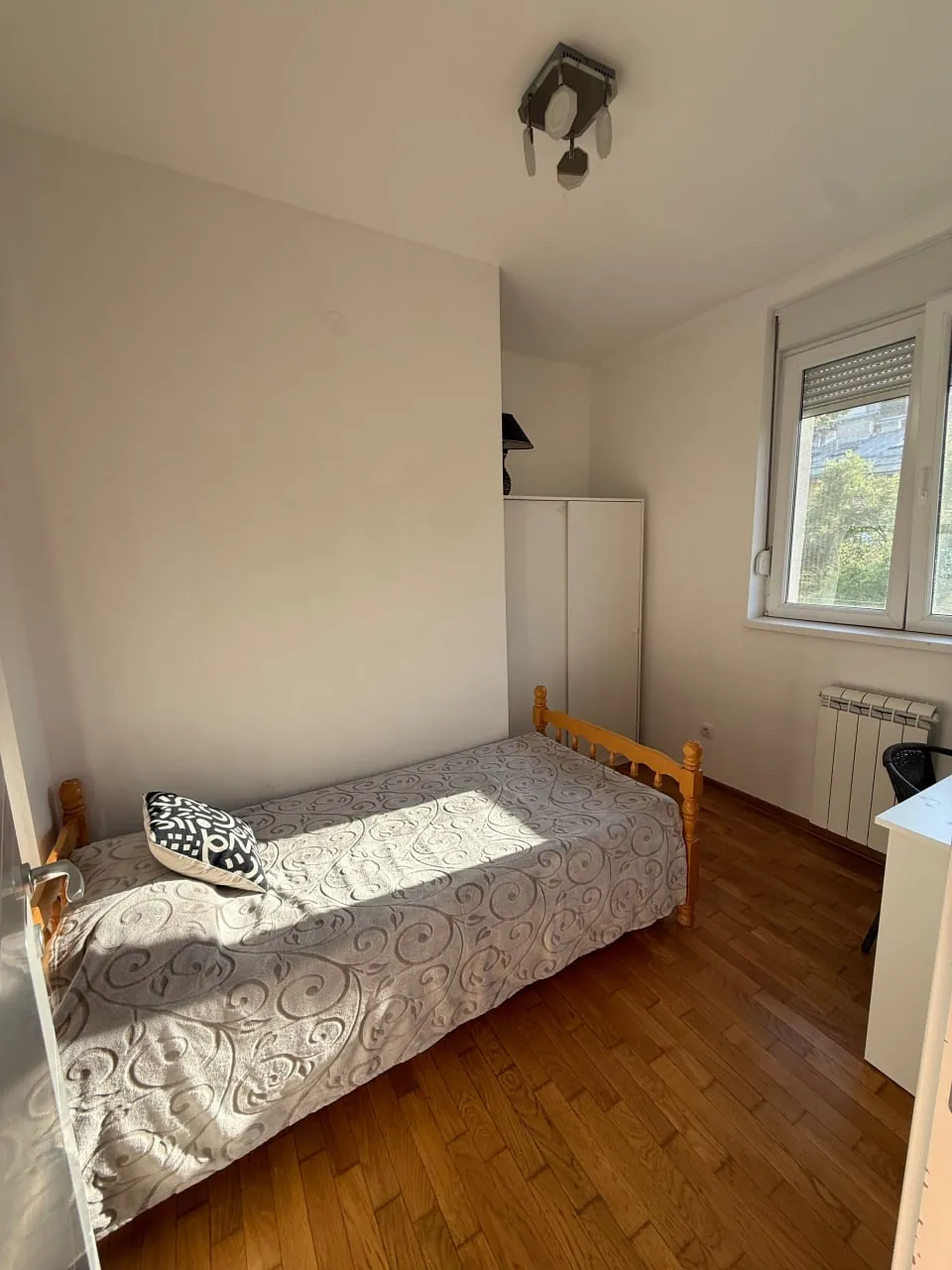 Квартира 1к 33 кв.м Земун аренда 350 EUR 4