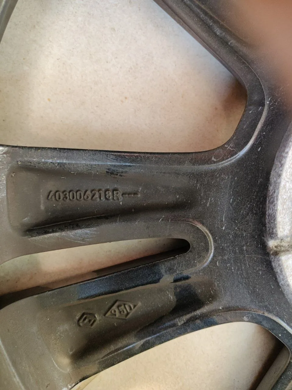 Колёса R17 Renault TPMS Continental 205/50 6