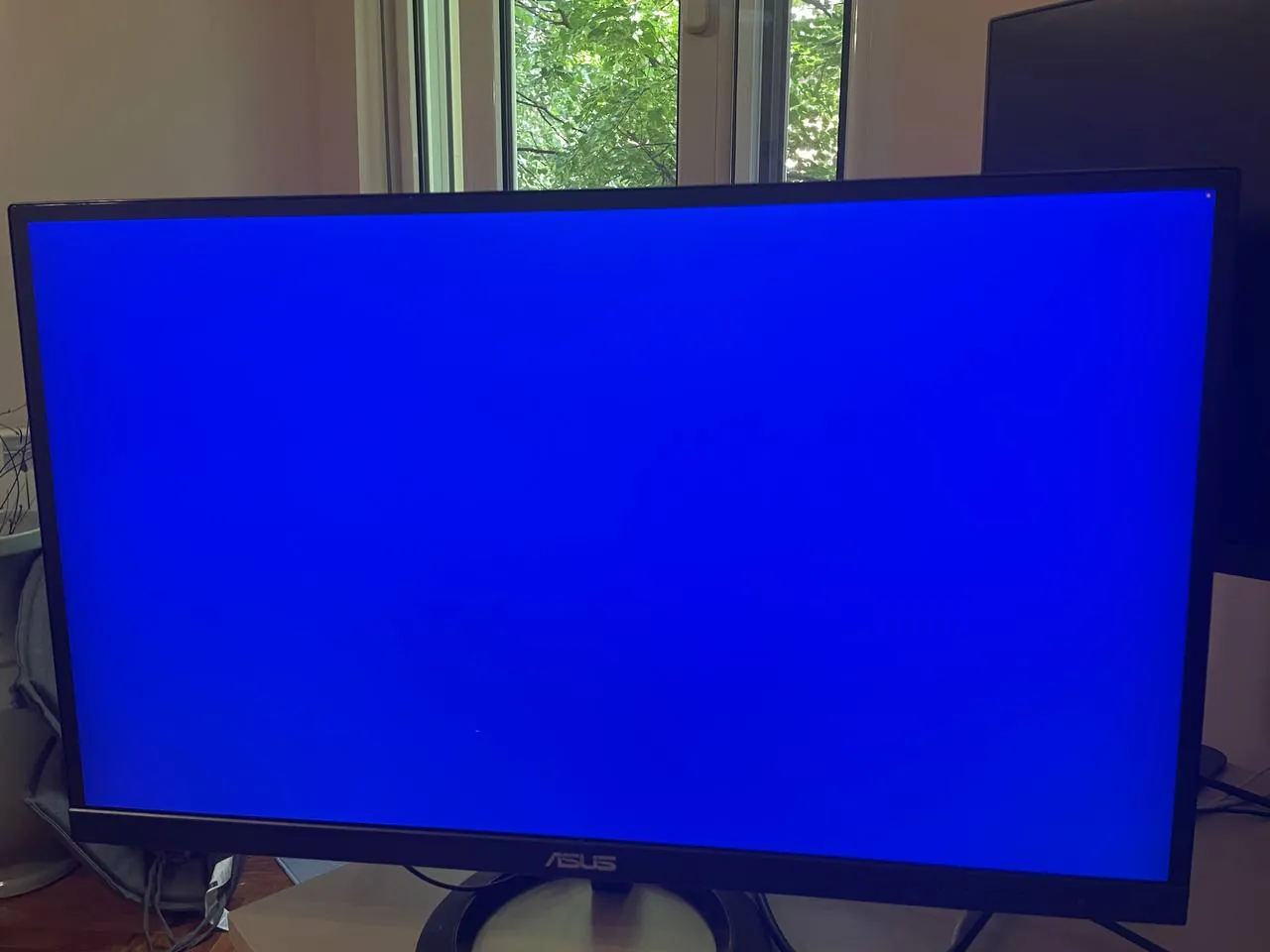 Монитор ASUS VZ279HE-W 27 дюймов FHD IPS 8