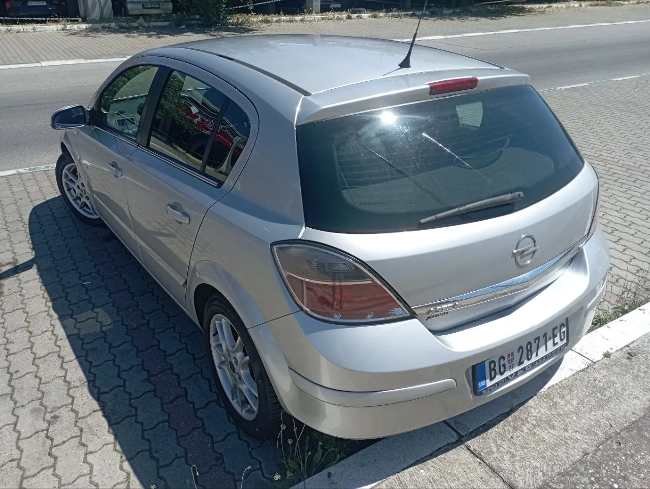 Opel Astra H 2007 бензин 1