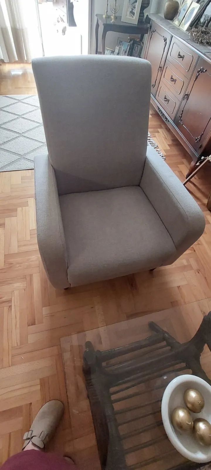 Два кресла б/у 68x94x53 см 3