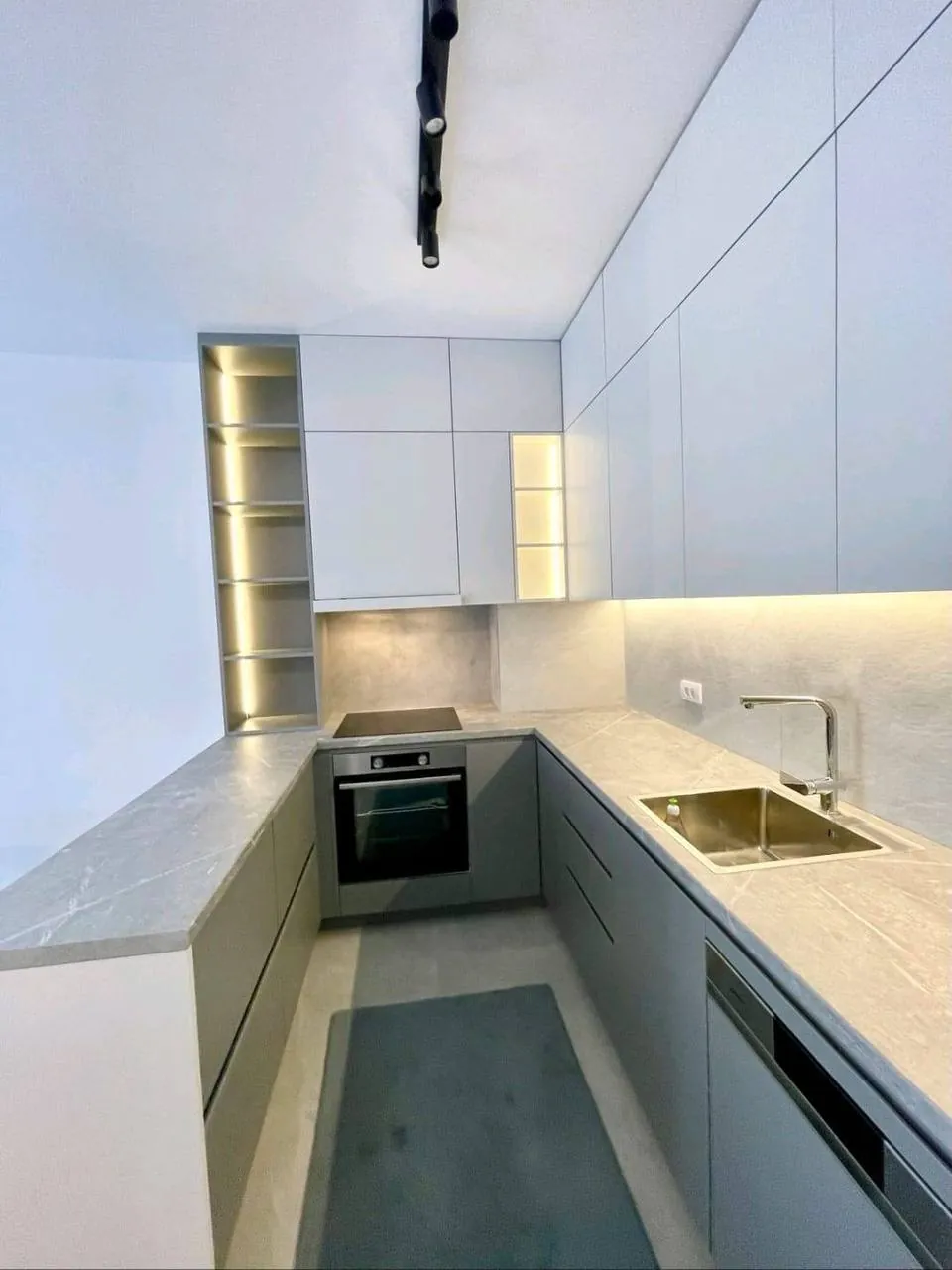 Аренда 3к 60м² Врачар двор Grocanska 1300€ 1
