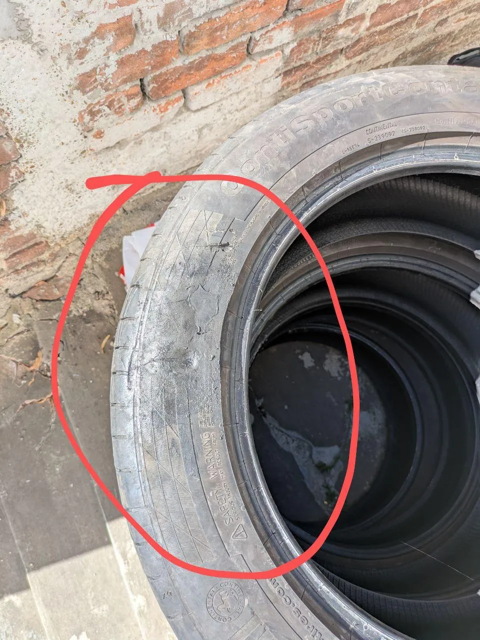 Шины Continental 235/55 R18 летние 2