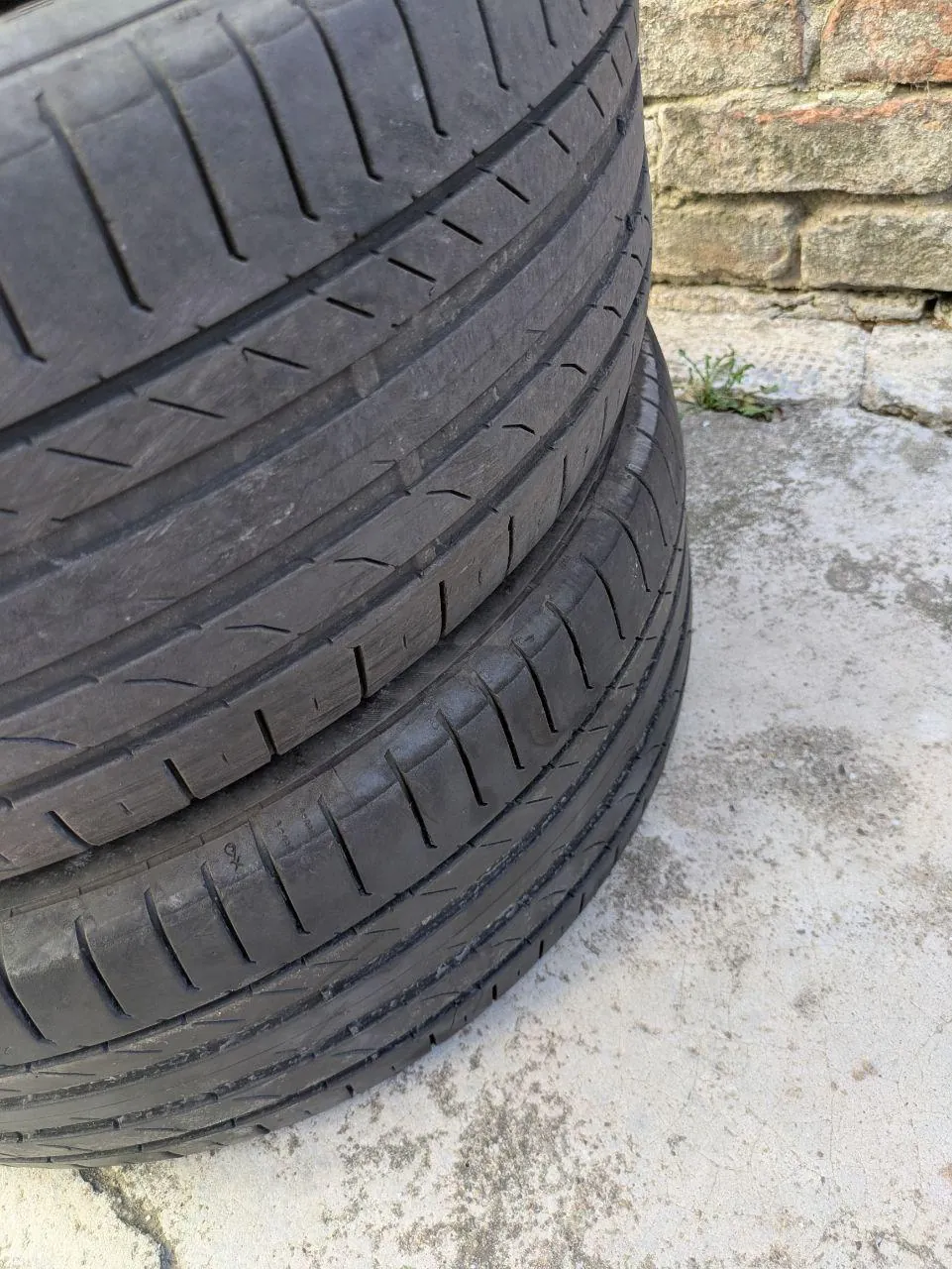 Шины Continental 235/55 R18 летние 5