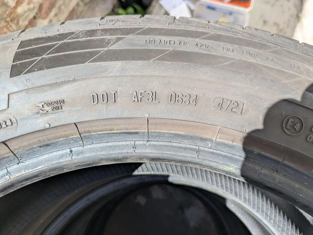 Шины Continental 235/55 R18 летние 3