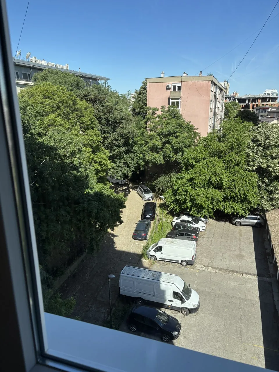 Квартира 2-комнатная Вуков Споменик 900 EUR 1