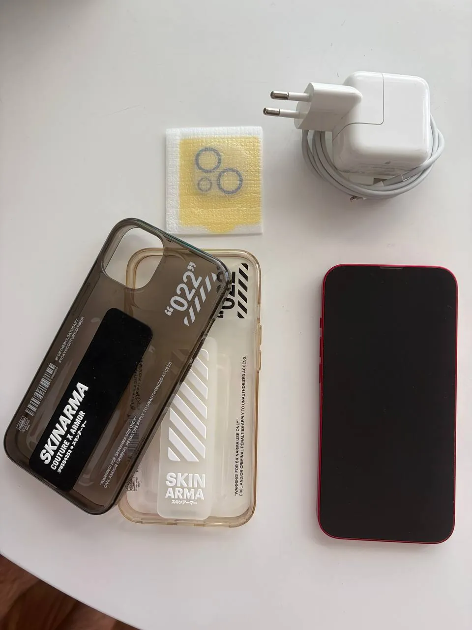 iPhone 13 256GB Product Red 4