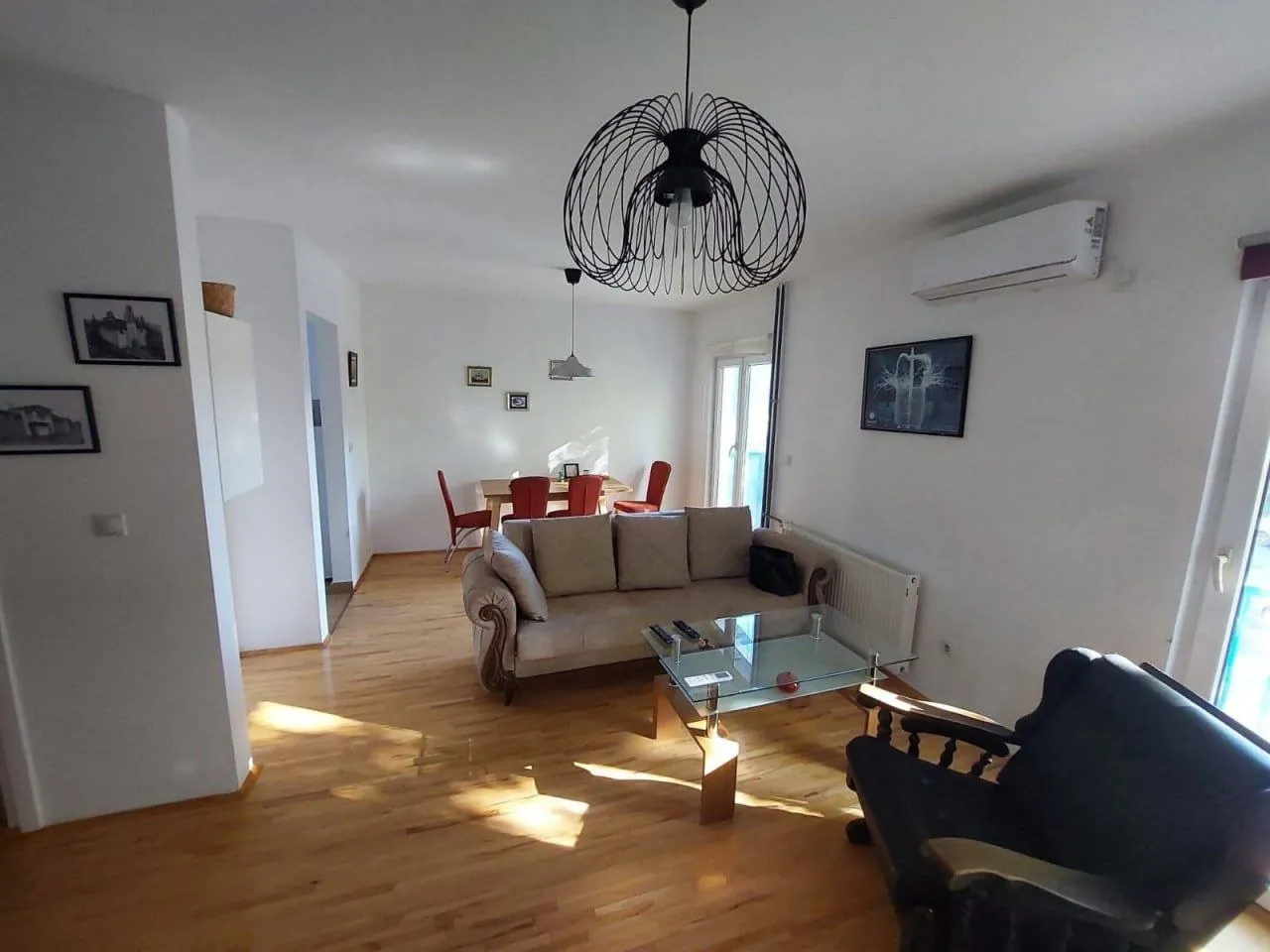 Квартира 3-комнатная Звездара Мириево 650 EUR 1