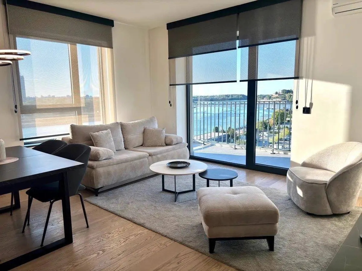 Квартира 3-комнатная Waterfront 91м2 2000 EUR 6