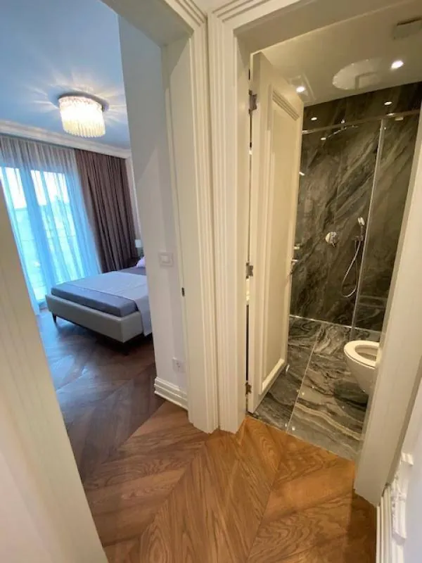 Квартира 4-комнатная Врачар 170м2 3000 EUR 6