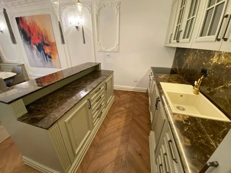 Квартира 4-комнатная Врачар 170м2 3000 EUR 7