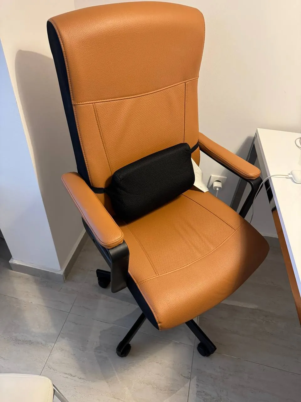 Кресло компьютерное IKEA MILLBERGET 1