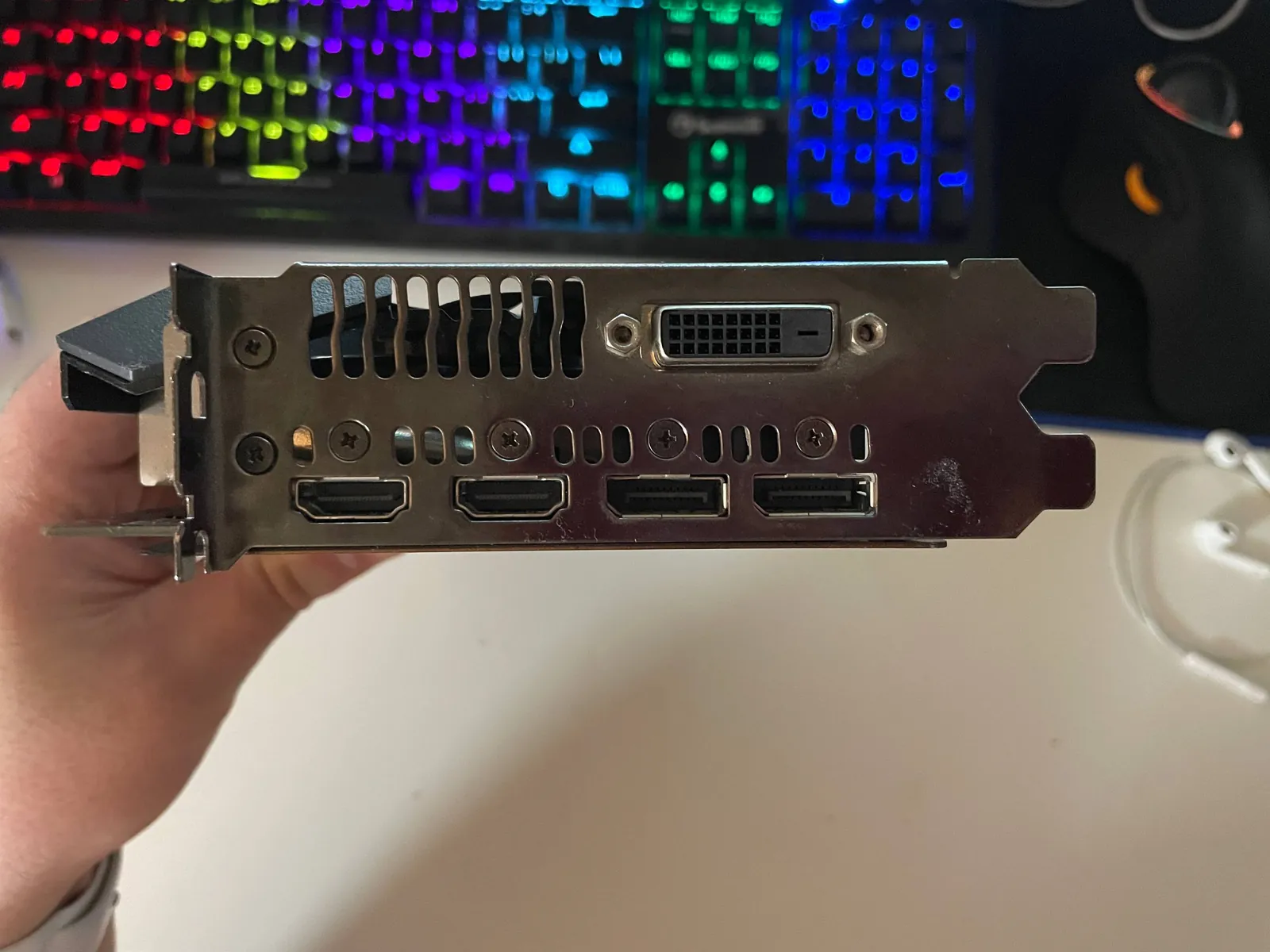 iPhone 12 64GB и видеокарта GTX 1060 6GB 7