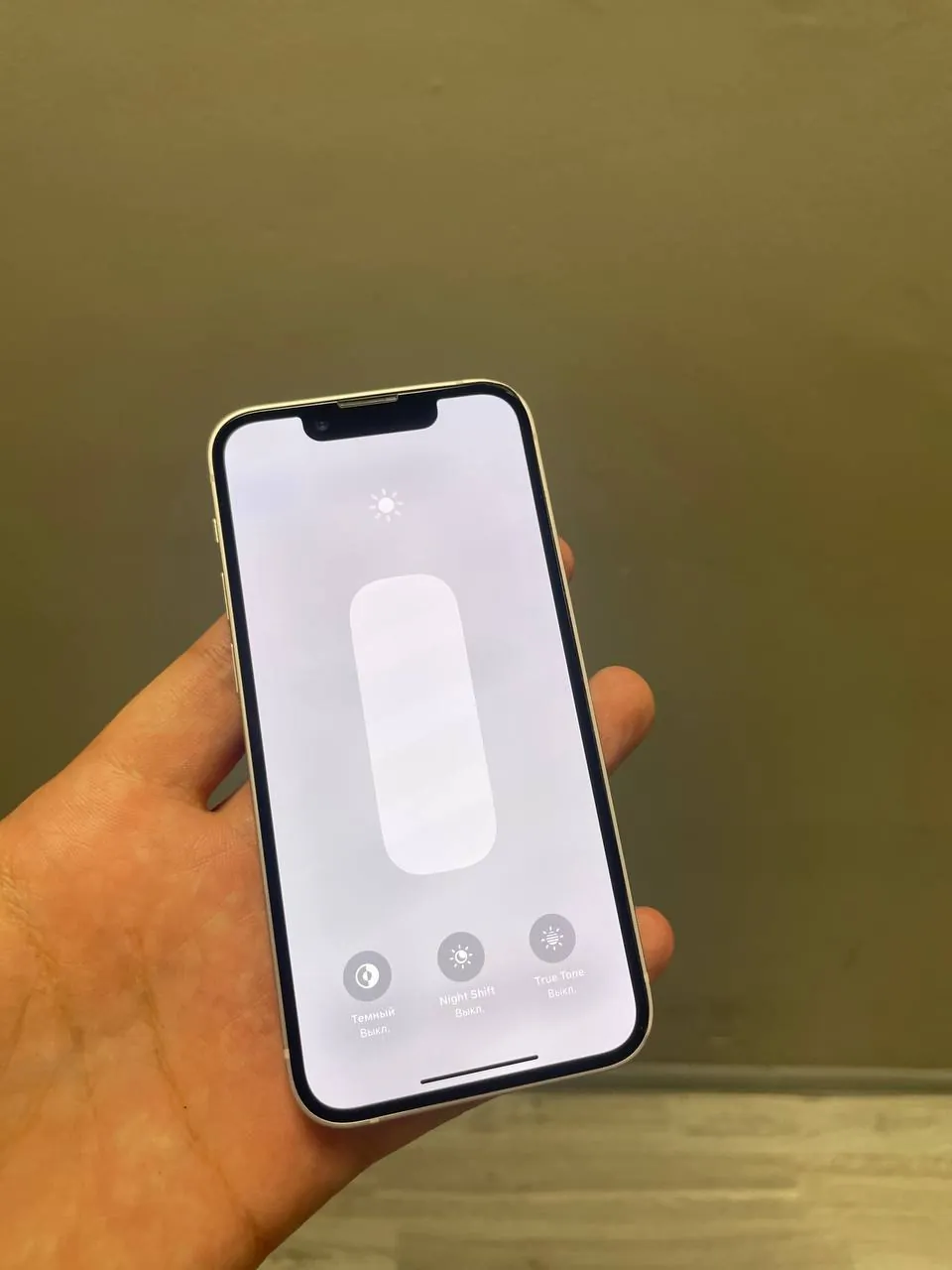 iPhone 13 mini 128GB разбит сзади 2