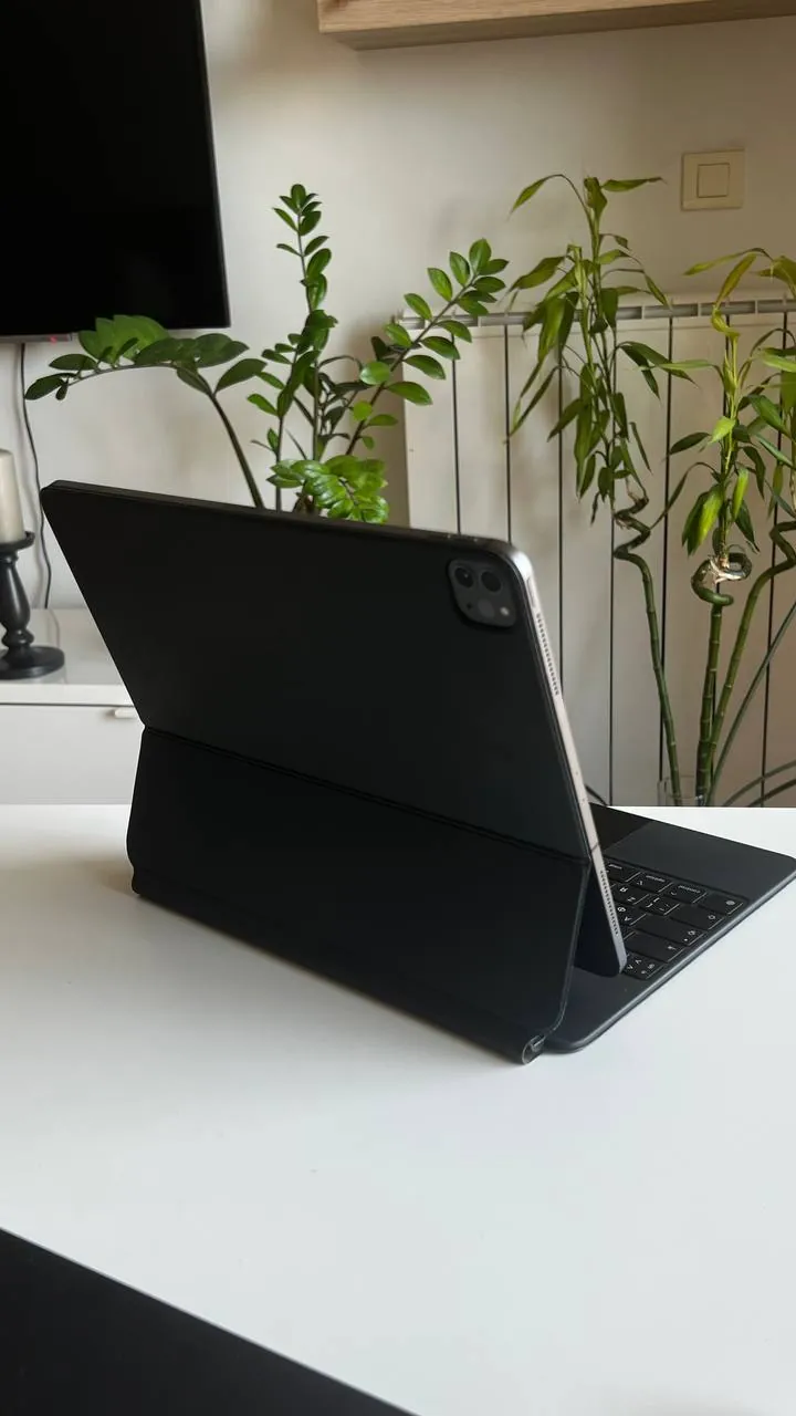 iPad Pro 12.9 2020 256GB Magic Keyboard 2