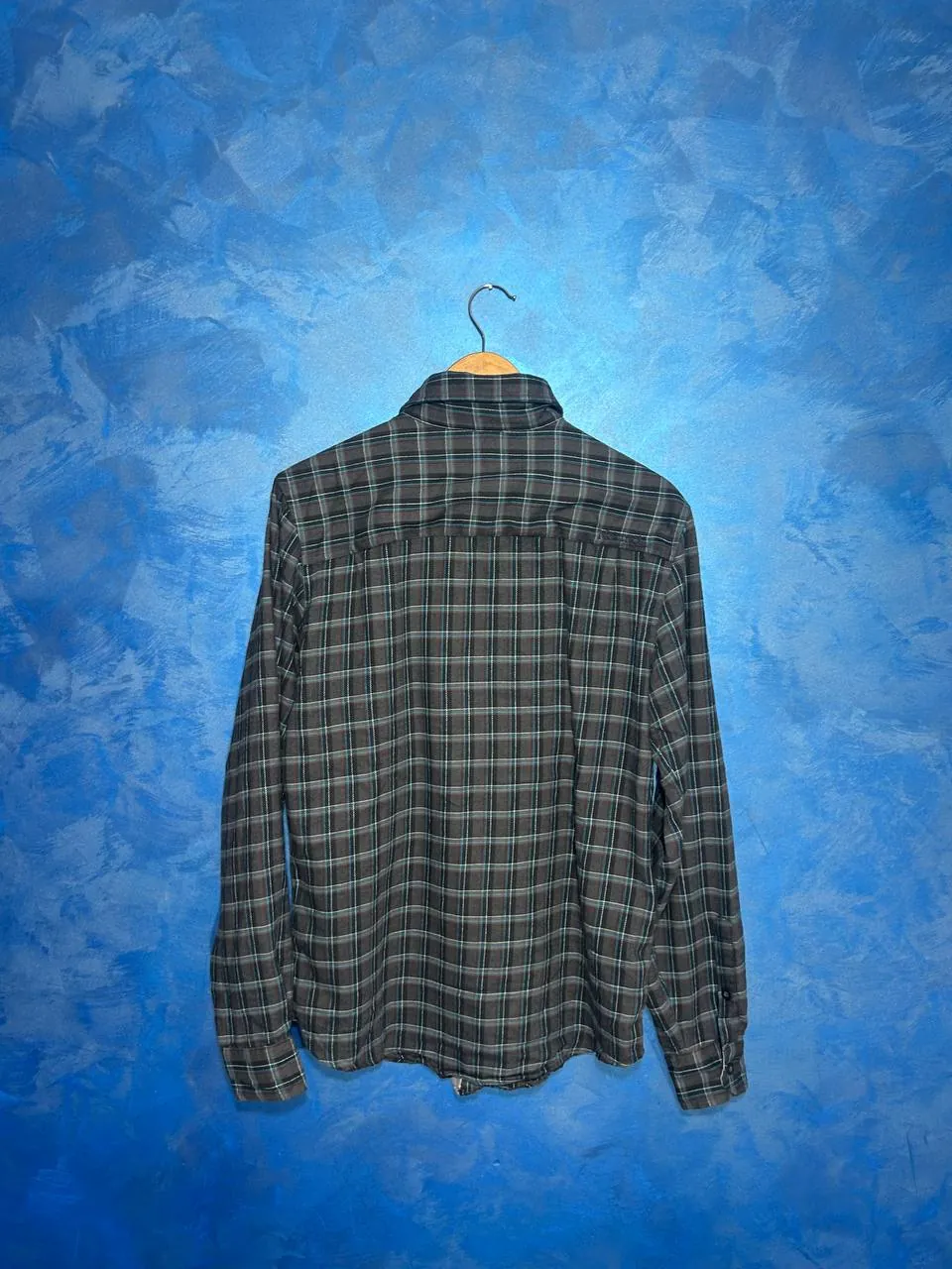 Брюки Gucci джинсы Sisley рубашки р.S 6